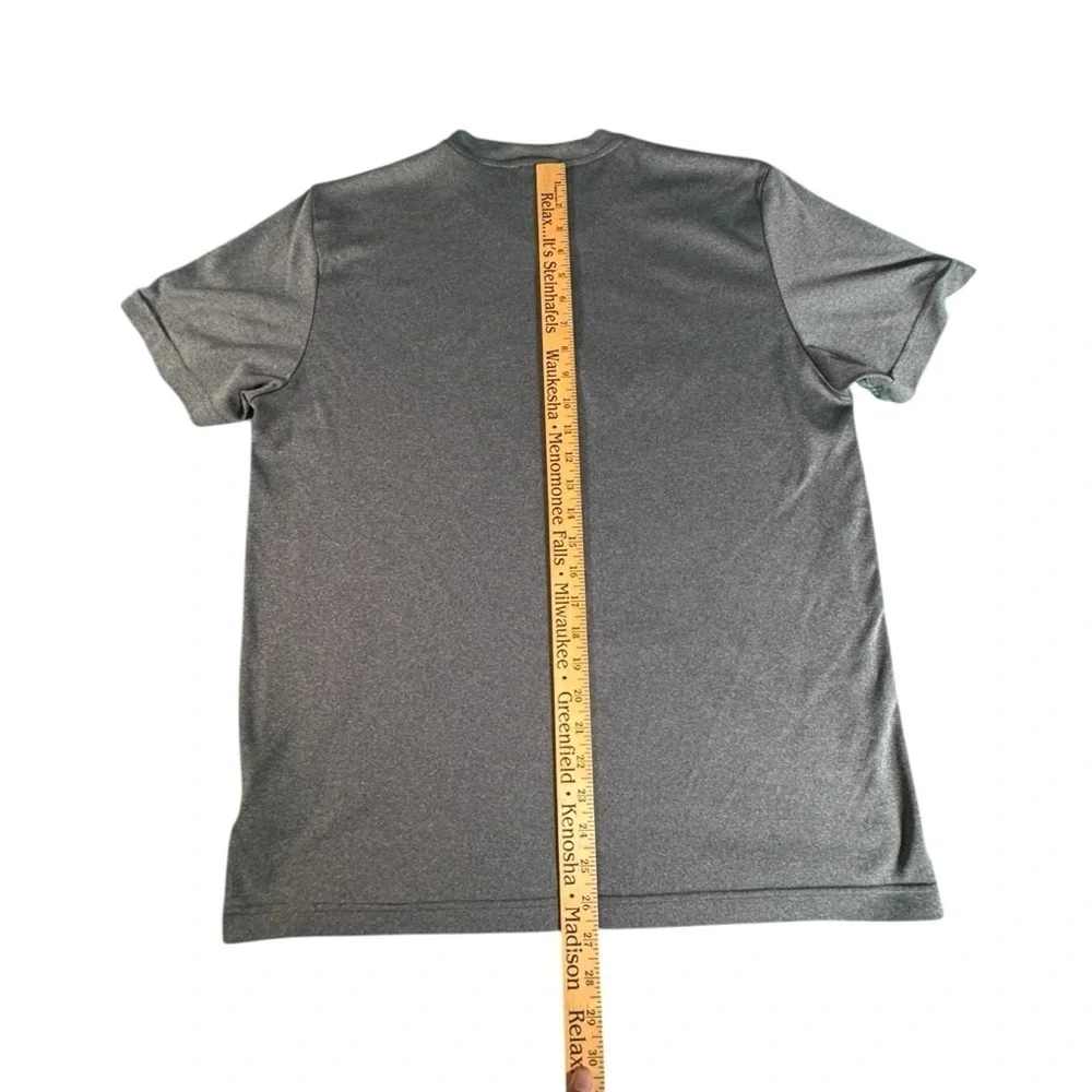 Adidas Chicago Basketball NBA Shirt Mens XL Gray Short Sleeve V-Neck Performance